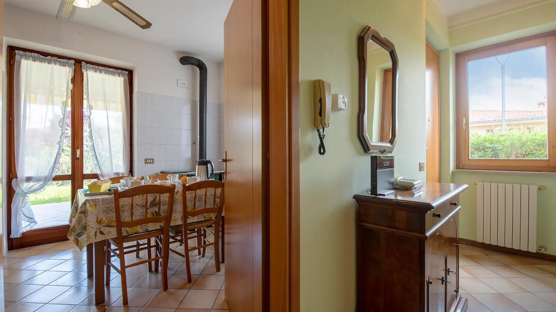 Villa Mirarino Raffa 0*,